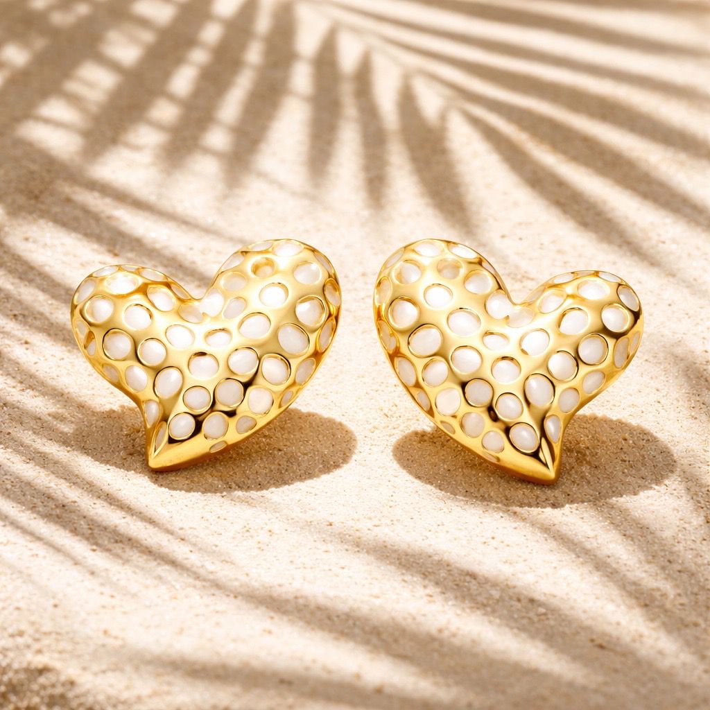 Amora Heart Studs